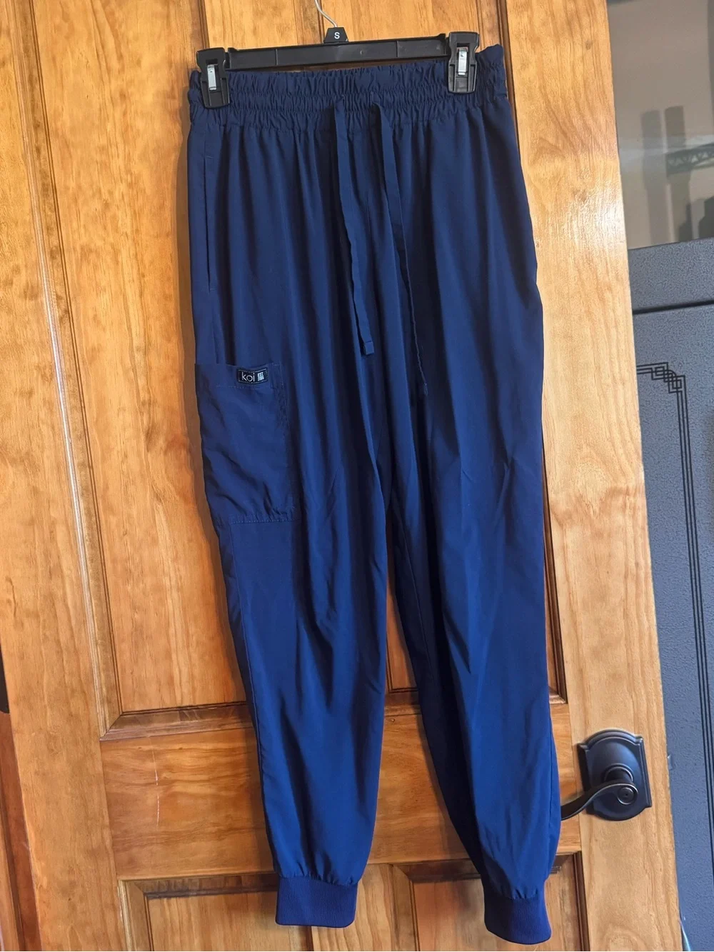 koi navy neck